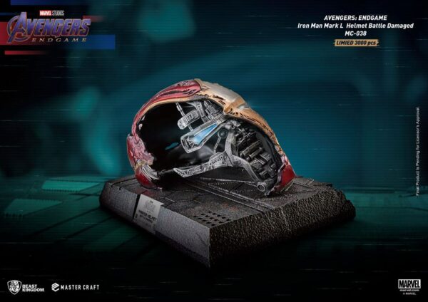 Photo de la statuette Iron Man Mark50 Helmet Battle Damaged du film Avengers Endgame et disponible sur Galaxy Pop