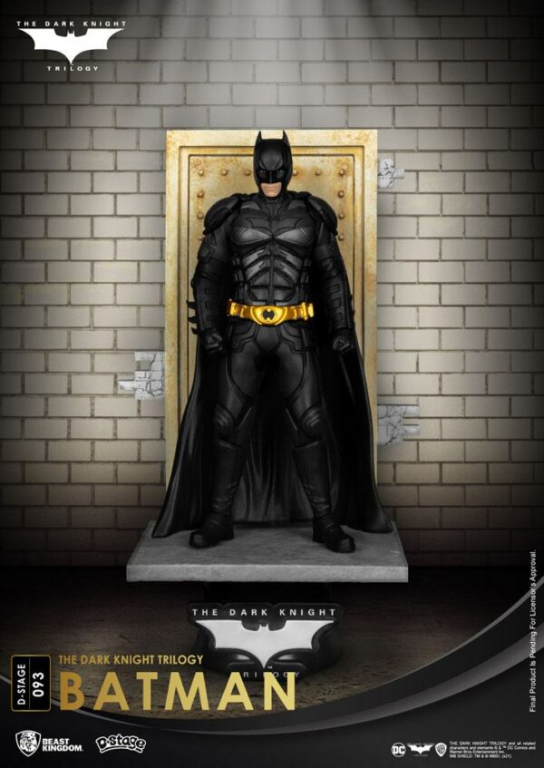 Photo de la figurine Batman de la trilogie The Dark Knight par Beast Kingdom et disponible sur le site Galaxy-Pop.com