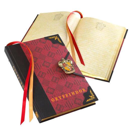 Journal Gryffindor officiel du film Harry Potter par le fabricant The Noble Collection est disponible chez Galaxy Pop votre magasin geek préféré