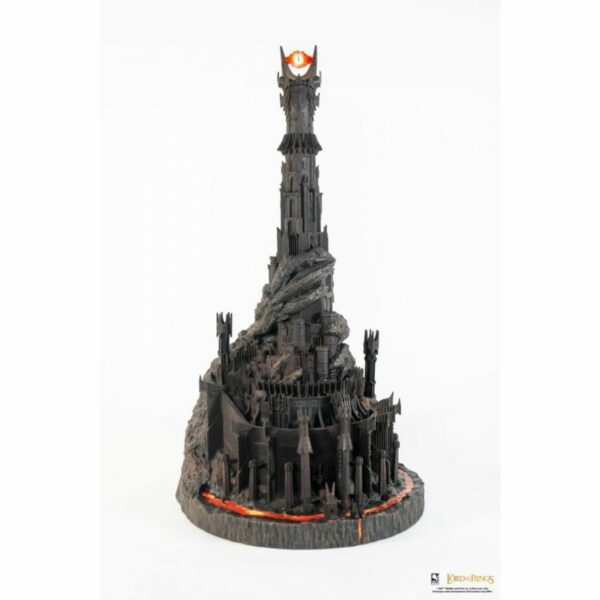 Réplique officielle taille réelle du casque de Sauron des films Le Seigneur des Anneaux par le studio Pure Arts disponible au magasin geek Galaxy Pop