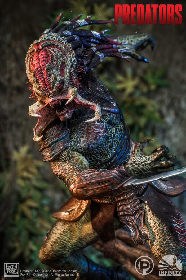 Statue Berserker Predator